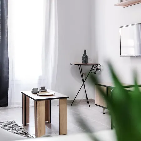 Minimalistic Petros *