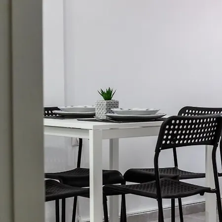 Minimalistic Petros 伊拉克利翁